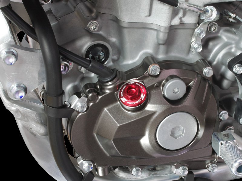 Uzáver nalievania oleja M27x3,0 - Yamaha FZR250+FZX250+MT-25+MT-03+YZF-R25+YZF-R3+FZ400+XJR400+FZ6+FZS600+FZX750+FZ6R+YZF-R6+MT-07+FZ-07+FZ8+TDM850+XJ900+FZ1+FZ1 Fazer+YZF-R1+XJR1200+XTZ1200+FJR1300+XVS1300 - zlatá
