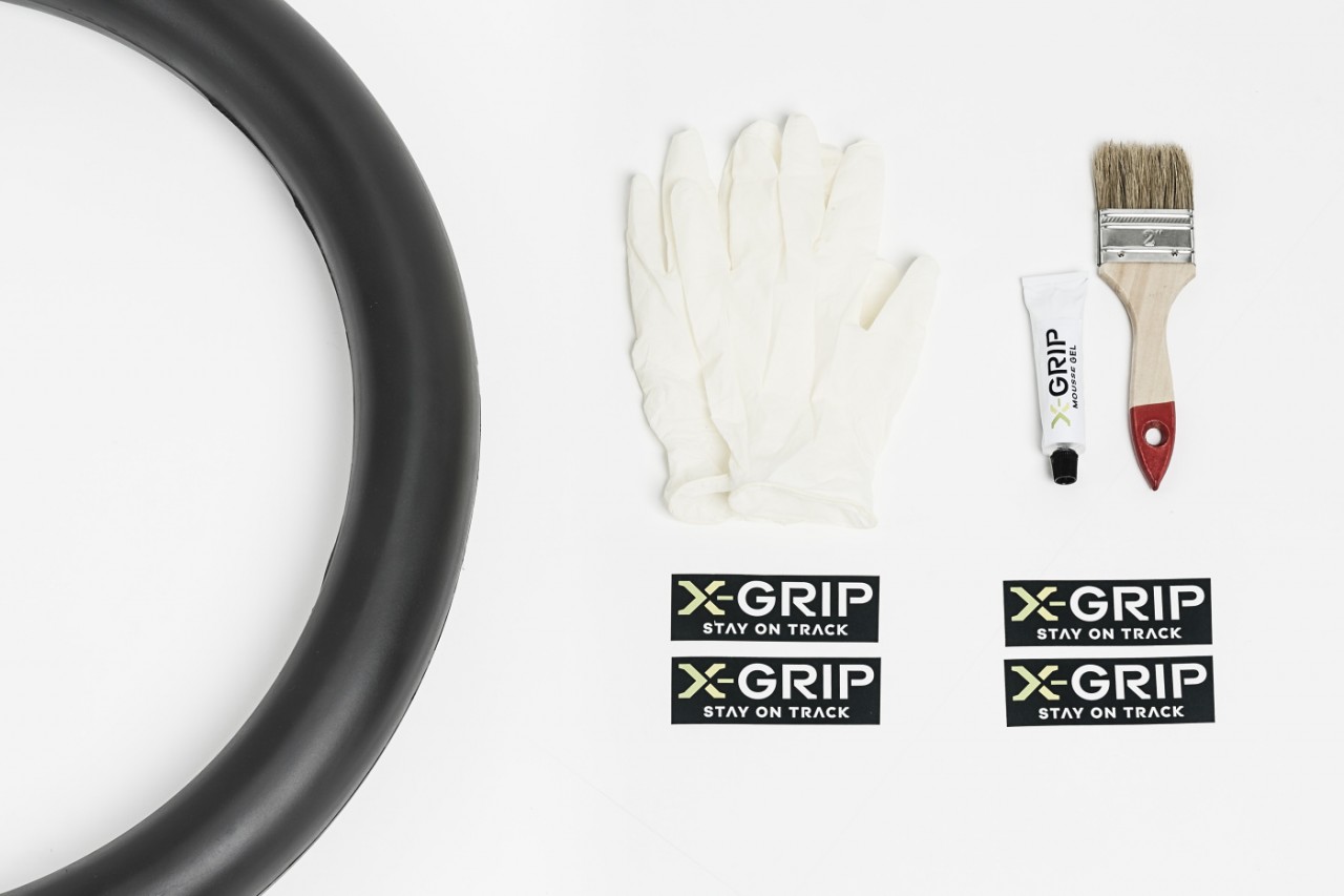 X-GRIP MOUSSE KH-85L 90/100-16 (GEL A RUKAVICE V SADE)