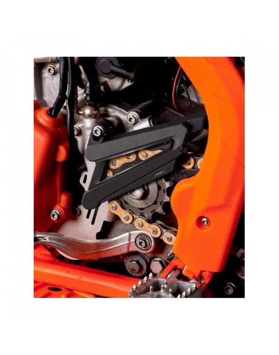 Kryt vývodového koliečka KTM SX-F/XC-F/EXC-F 250-350 16-23 čierny