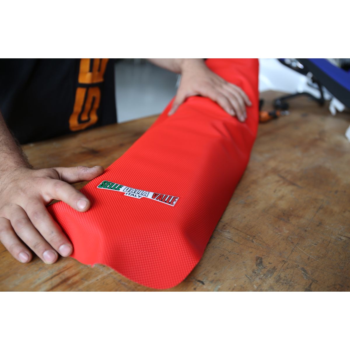 Poťah sedla SELLE DALLA VALLE SUPER GRIP červený