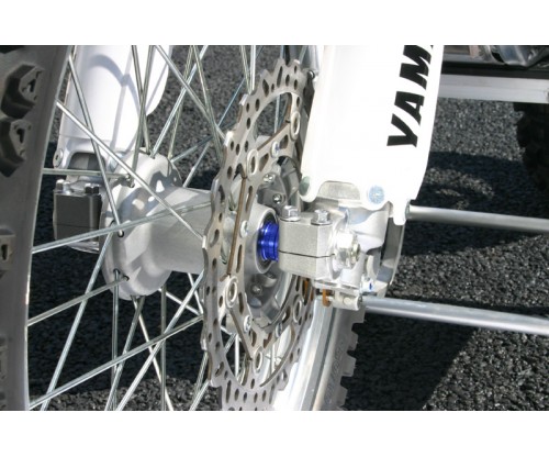 Vymedzenie predného kolesa YZ 125/250 02-07, YZF 250 02-06, YZF 450 03-07