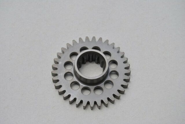 Koliesko primárne pri motore pravá strana YAMAHA YZF 450 2010-2013 33D115360000, PREVODOVKA, POHON, Yamaha OEM parts