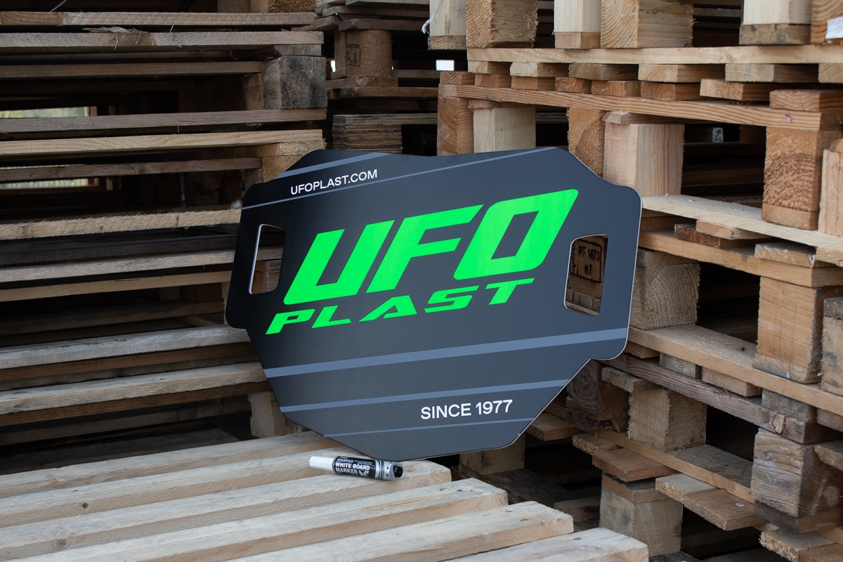 Ukazovacia tabuľa Ufo Plast s fixom NEW MODEL