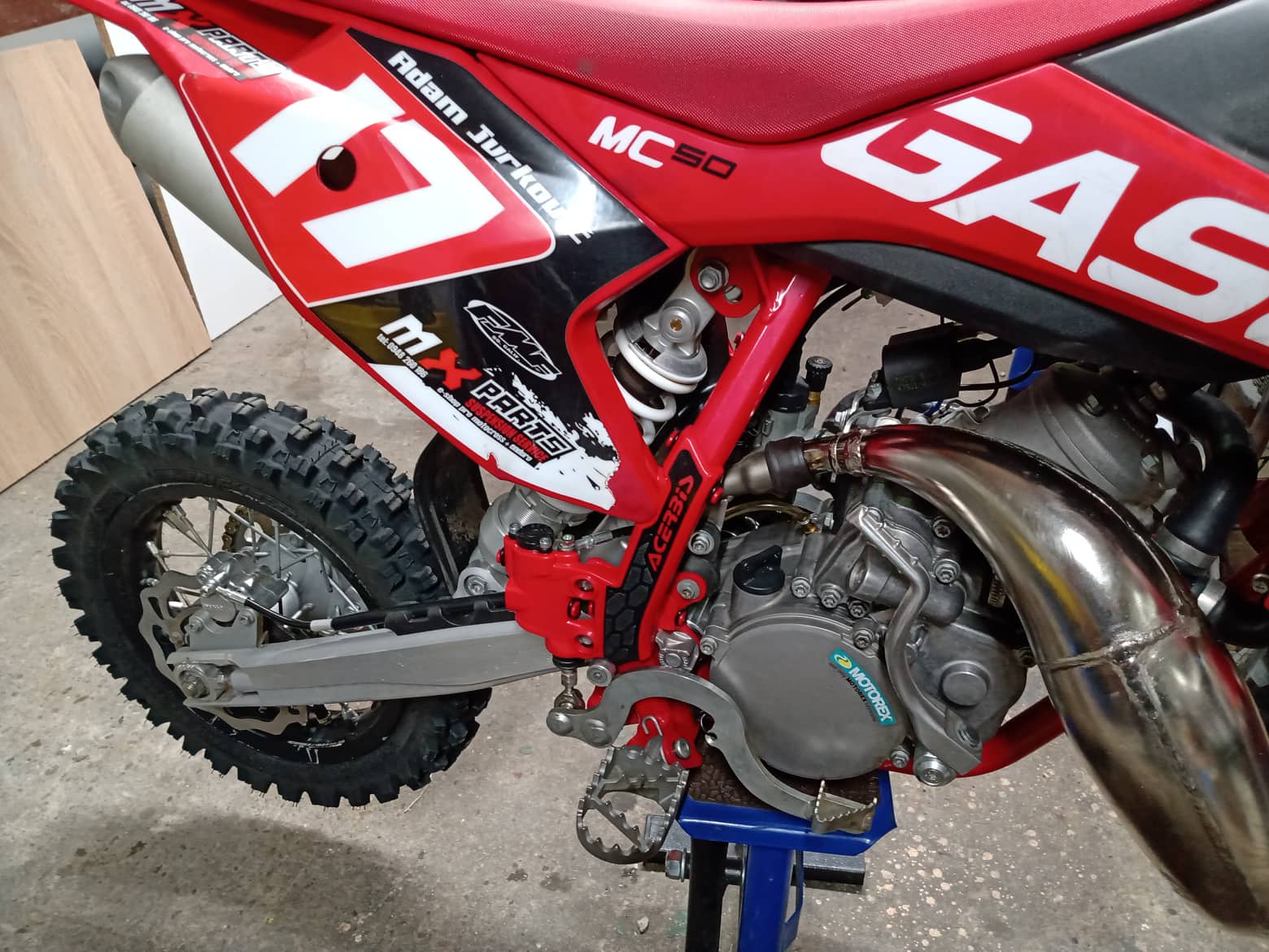 KRYTY RÁMU ACERBIS X-GRIP KTM SX 50 + Gas gas MC 50 + Husqvarna TC 50 + E bike červeno čierne