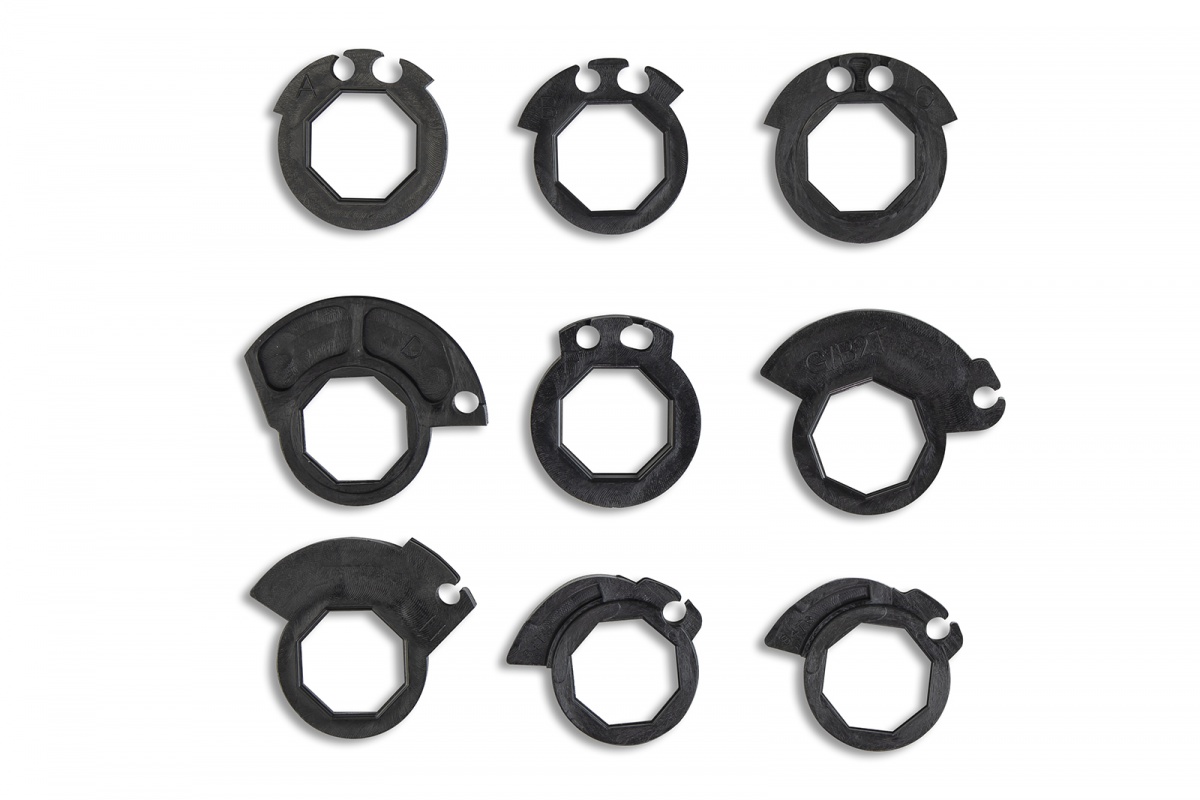 Rukoväte/Gripy UFO Lock On Grips (ODI) vrátane 9 nástavcov - červené