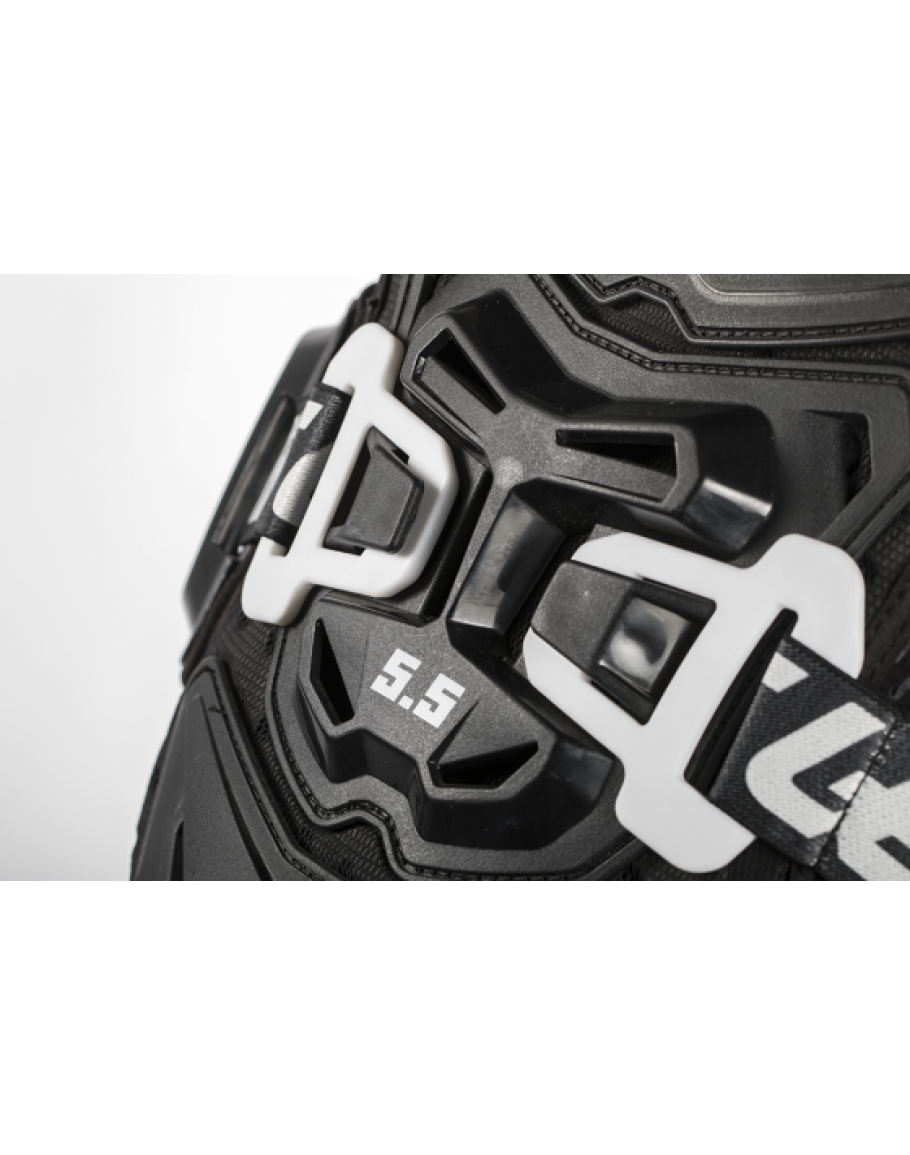 Chránič tela Leatt 5.5 čierny